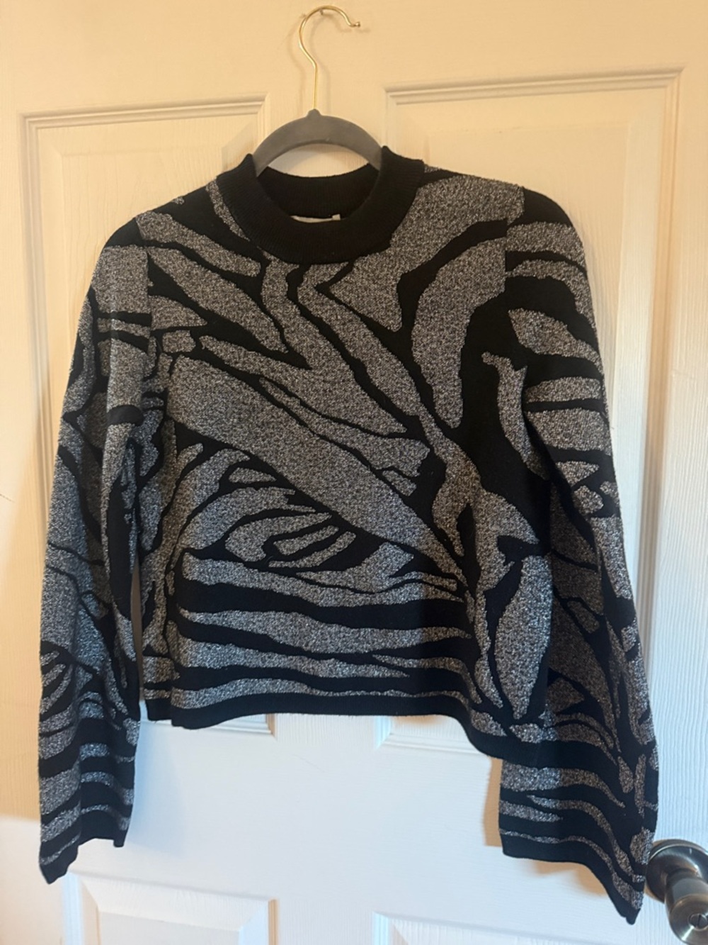 H&M Black and Gray Zebra-Print Crewneck Sweater
